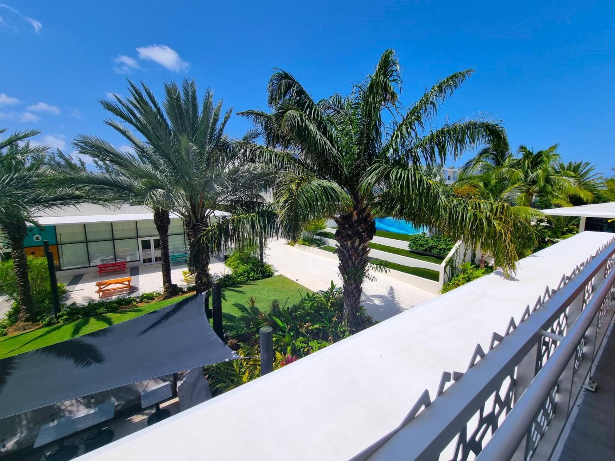 Cayman Luxury Rentals At The Grove West Bay Eksteriør bilde